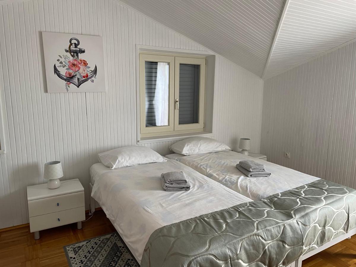 B&B Sea Joy Rovinj Bagian luar foto