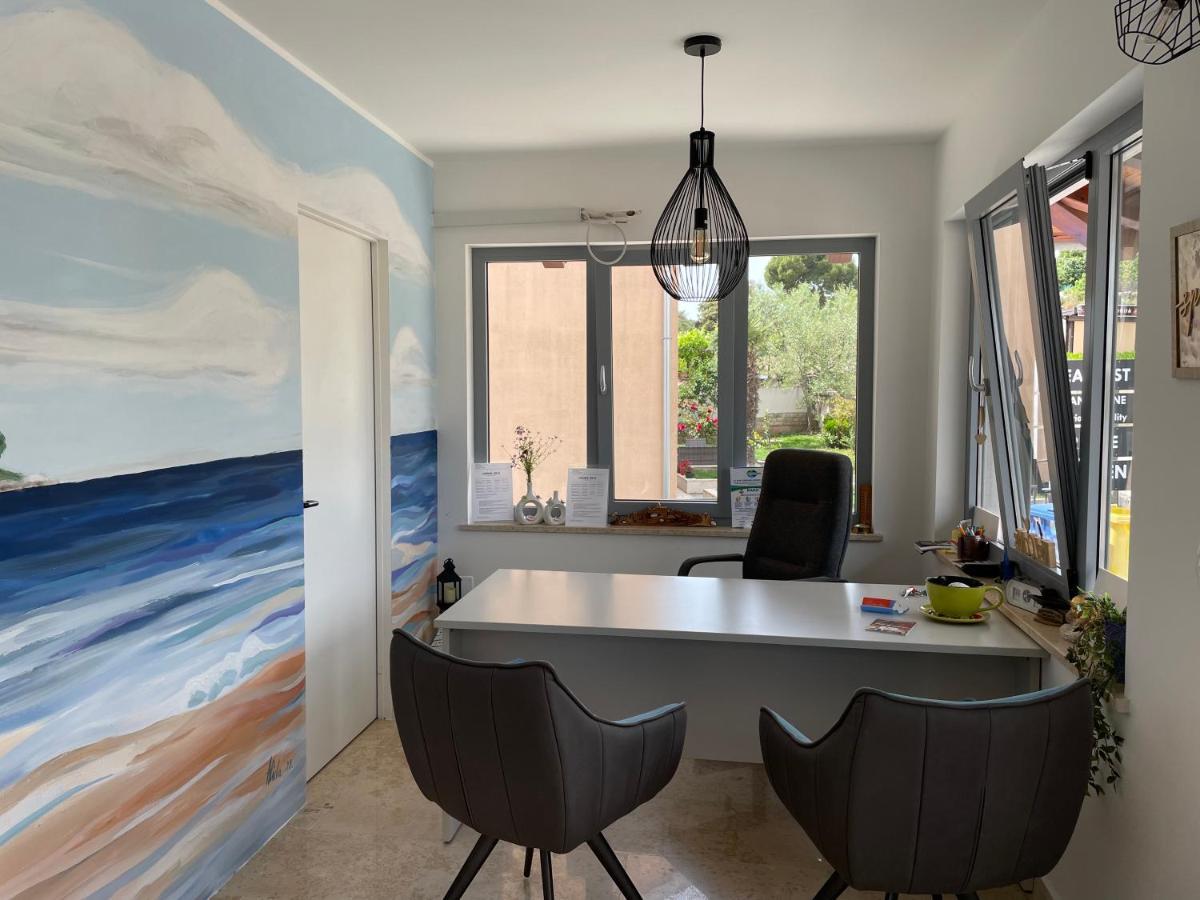 B&B Sea Joy Rovinj Bagian luar foto
